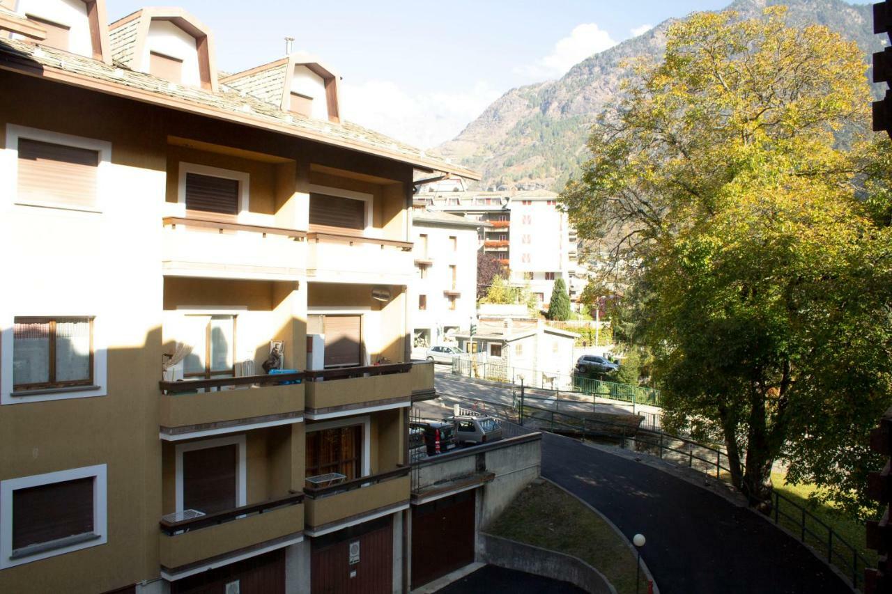 Appartamento In Centro A Chiesa Valmalenco คีเอซา อิน วัลมาเลนโก ภายนอก รูปภาพ